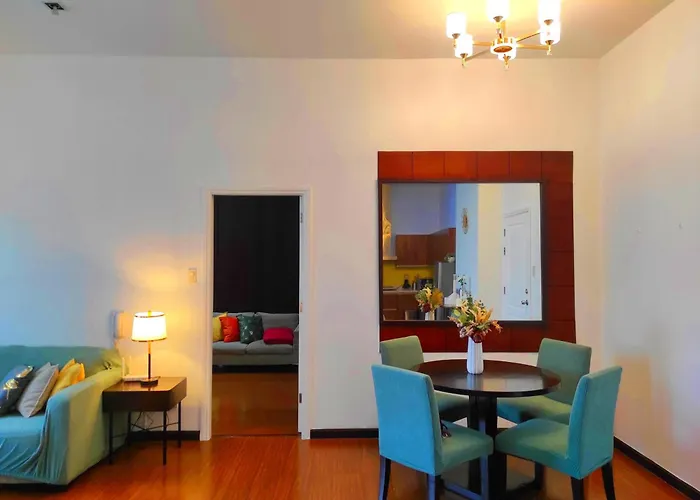 Spacious High Ceiling 2 Bedroom 66th Flr Corner Unit With Balconies - Free Sauna Pool Gym View Of Skyline Bay-sunset Apartment Manila