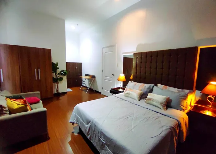 Spacious High Ceiling 2 Bedroom 66th Flr Corner Unit With Balconies - Free Sauna Pool Gym View Of Skyline Bay-sunset