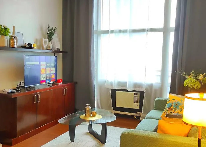 Apartment Spacious High Ceiling 2 Bedroom 66th Flr Corner Unit With Balconies - Free Sauna Pool Gym View Of Skyline Bay-sunset