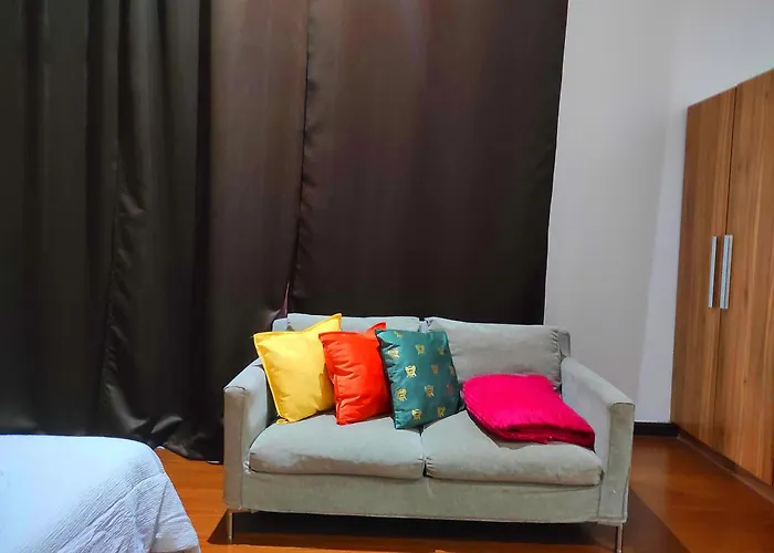 Spacious High Ceiling 2 Bedroom 66th Flr Corner Unit With Balconies - Free Sauna Pool Gym View Of Skyline Bay-sunset Apartment