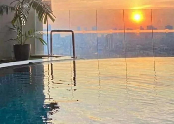Spacious High Ceiling 2 Bedroom 66th Flr Corner Unit With Balconies - Free Sauna Pool Gym View Of Skyline Bay-sunset