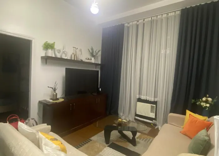Spacious High Ceiling 2 Bedroom 66th Flr Corner Unit With Balconies - Free Sauna Pool Gym View Of Skyline Bay-sunset * Manila